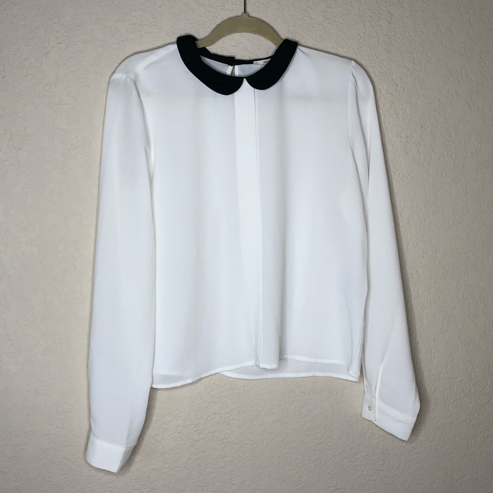 Black and white collared top